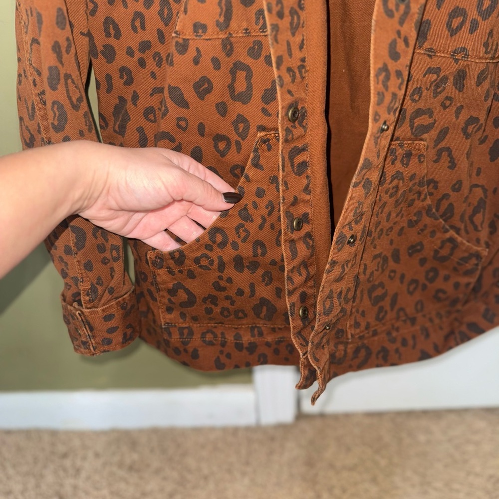 Universal Thread Cheetah Print Jacket - Picture 5 of 7